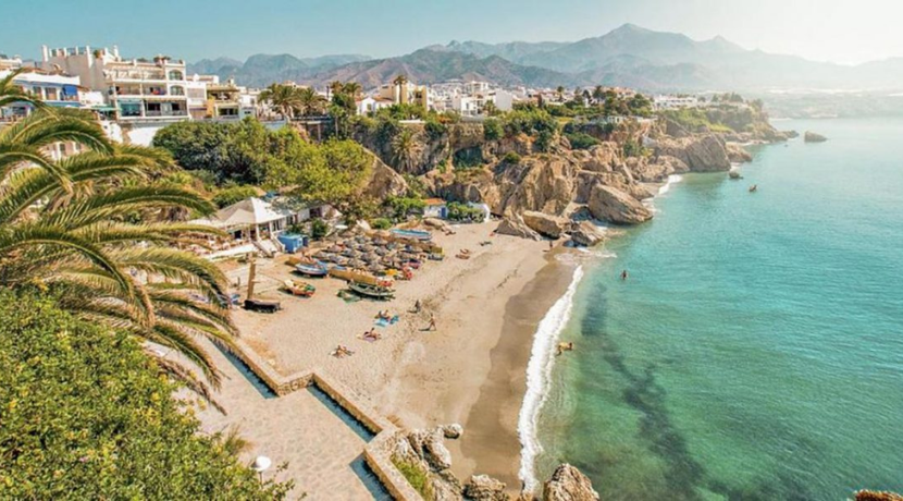 Navigating the Market with Ultimate Lifestyles: Your Simplified Property Search on the Costa del Sol