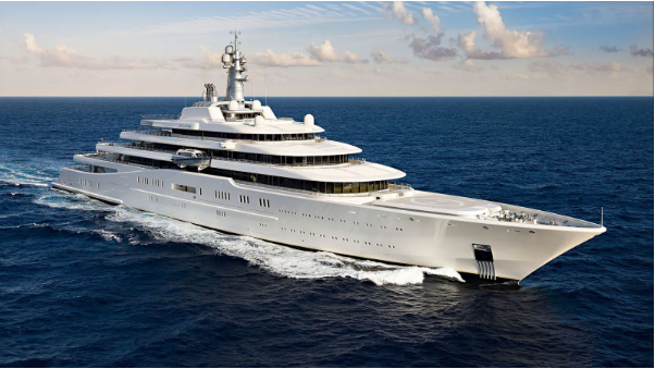 7 Super Yachts Sighted on the Costa del Sol