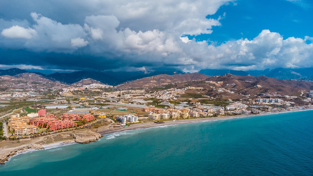 What to Do in Torrox in October 2024