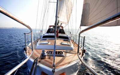 Luxury Yacht Life in Marbella: Real Estate with Marina Access